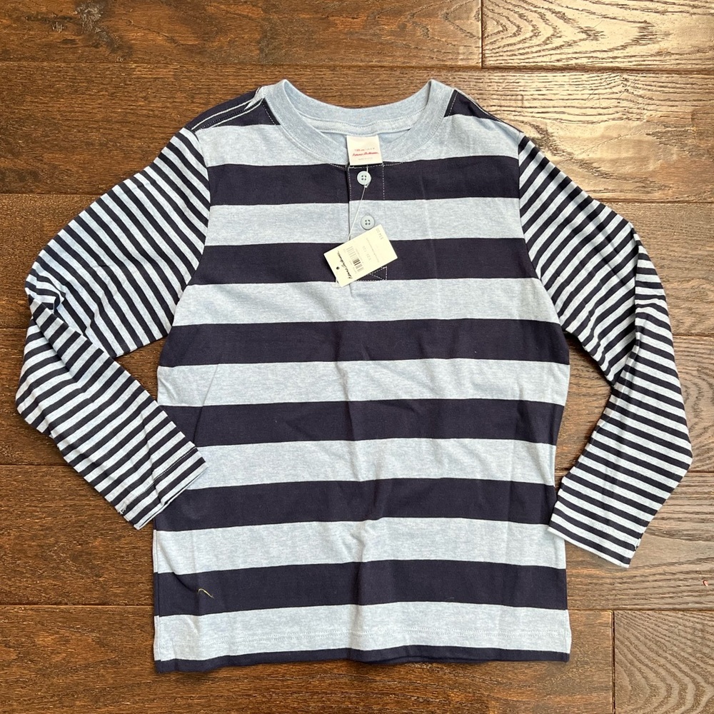 Hanna Andersson size 120 (6/7) blue striped Henley t-shirt